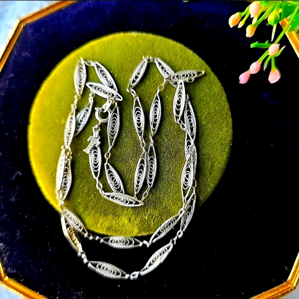 Vintage MCM Trifari Filigree Links Chain Necklace 24'L EUC